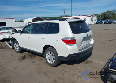 2012 Toyota Highlander Base V6 из США, поврежденный, VIN 5TDBK3EH4CS165957